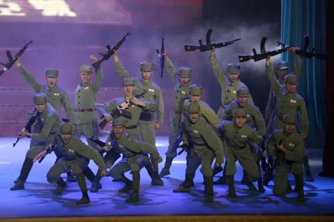 19, 红黑军团青年军掀起青春风暴  