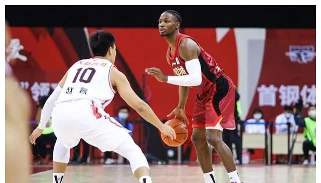  亚特兰大锋线组合打破进球荒  